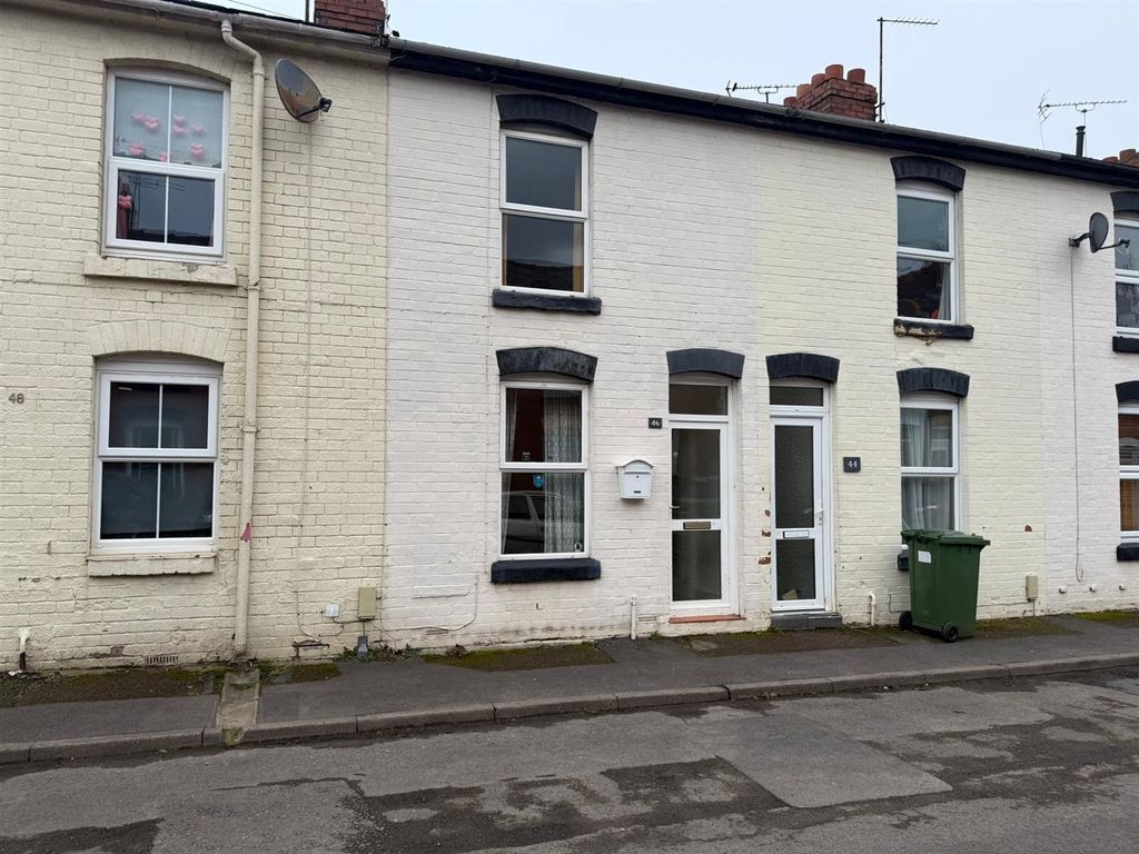 Property photo 1 of 12