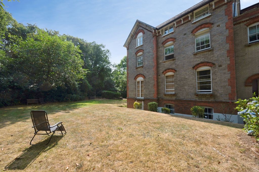 Property photo 2 of 14 Pbox-Img.Jpg