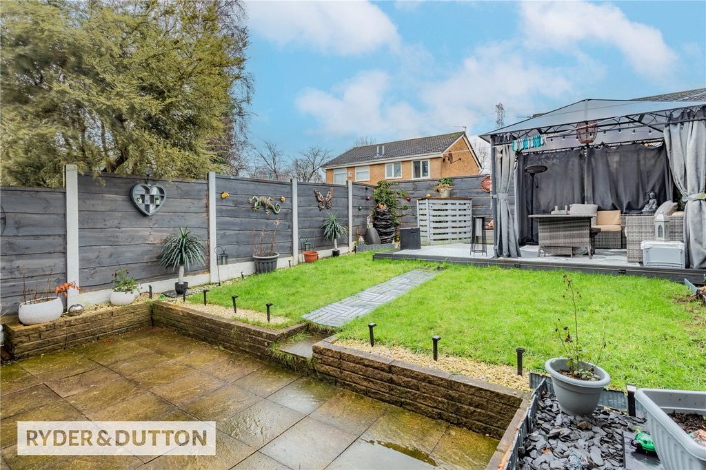 Property photo 2 of 16 Picture No. 14