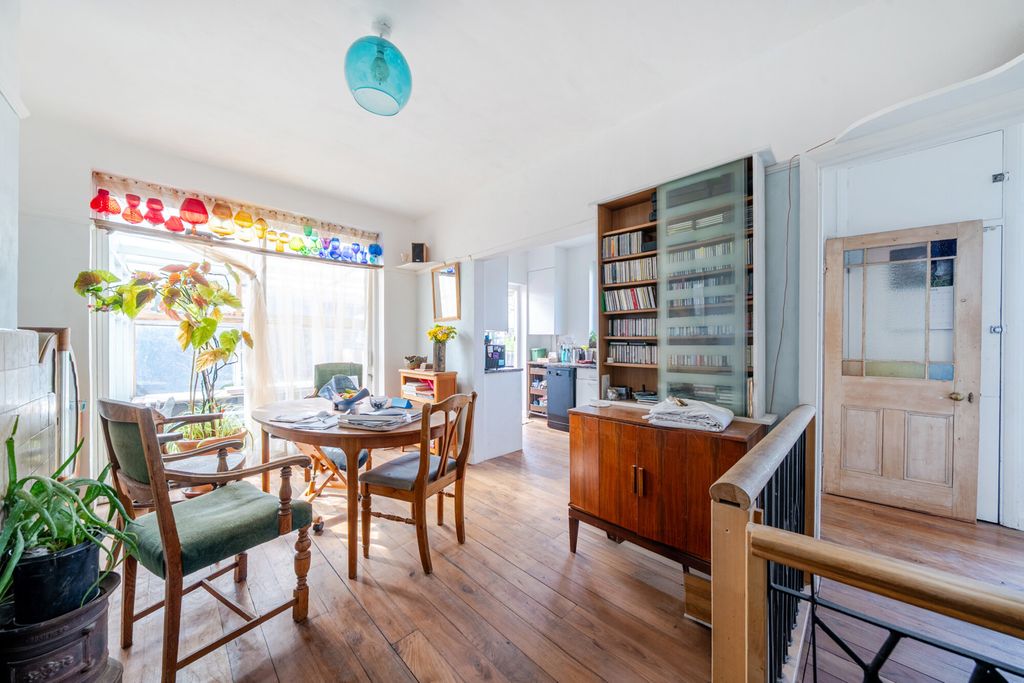 Property photo 2 of 22 Reception