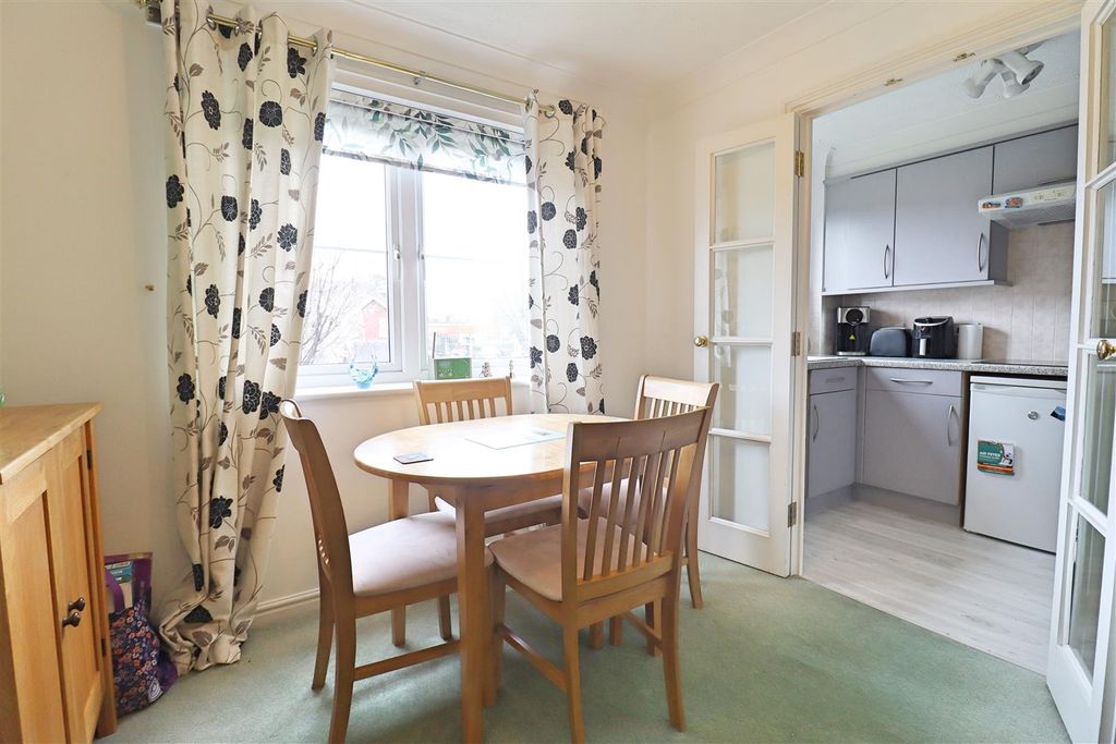 Property photo 3 of 12 Img_3418.Jpg