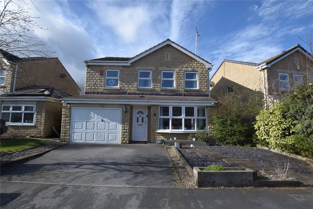 Property photo 1 of 22 Front Exterior