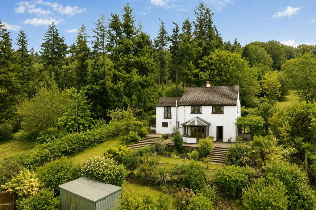 Property photo 1 of 33