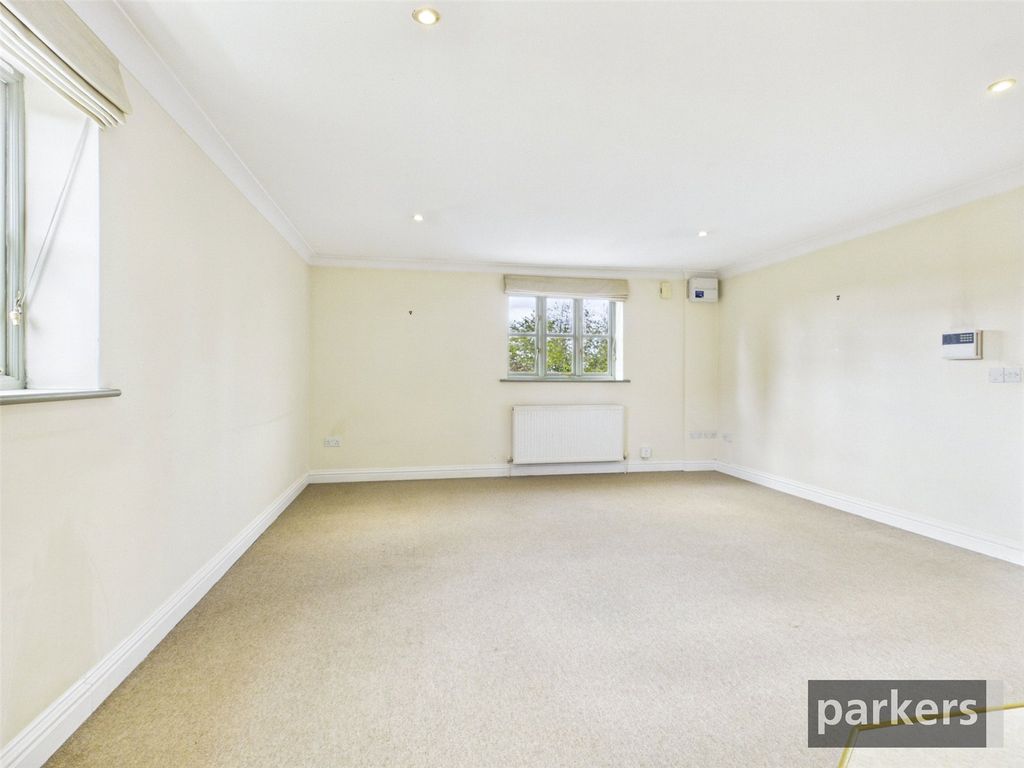 Property photo 2 of 12 Living Room