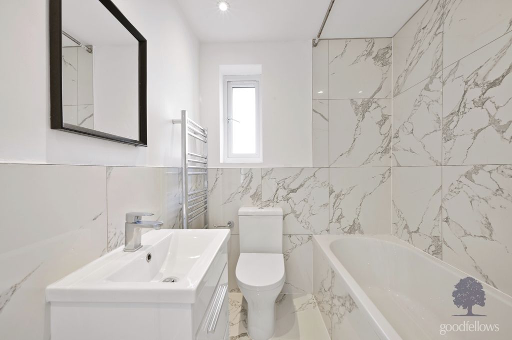 Property photo 3 of 16 Picture No. 02