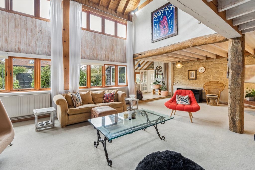 Property photo 2 of 27 Image