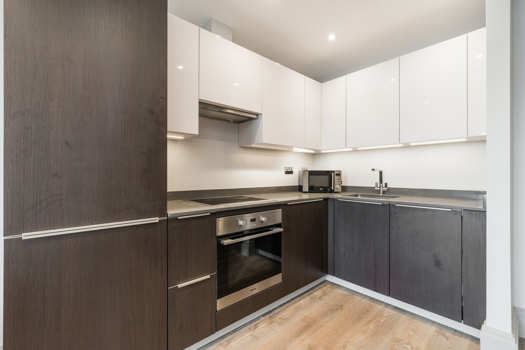 Property photo 2 of 8 2