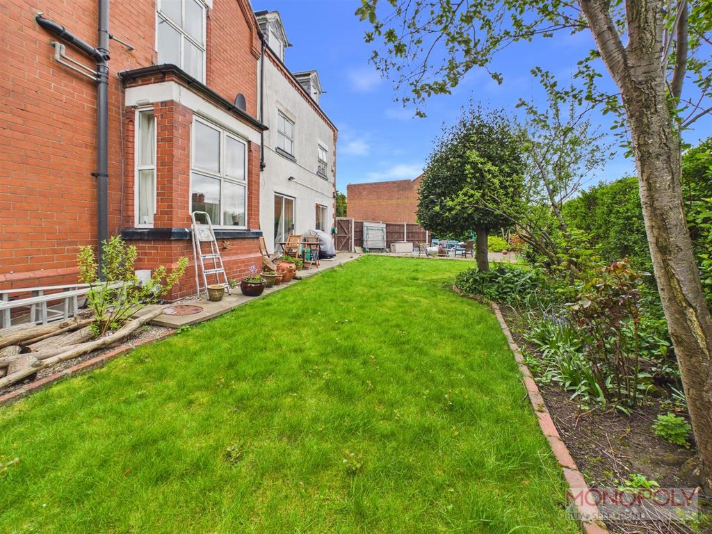 Property photo 2 of 47 Cam01943G0-Pr0664-Still045.Jpg