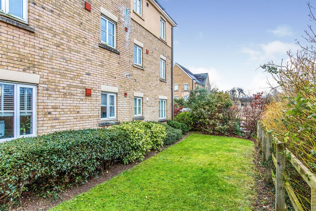 Property photo 2 of 7