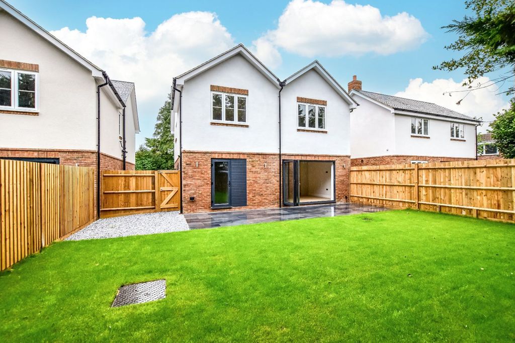 Property photo 1 of 30 Picture No. 63