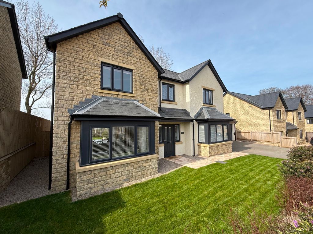 Property photo 3 of 38