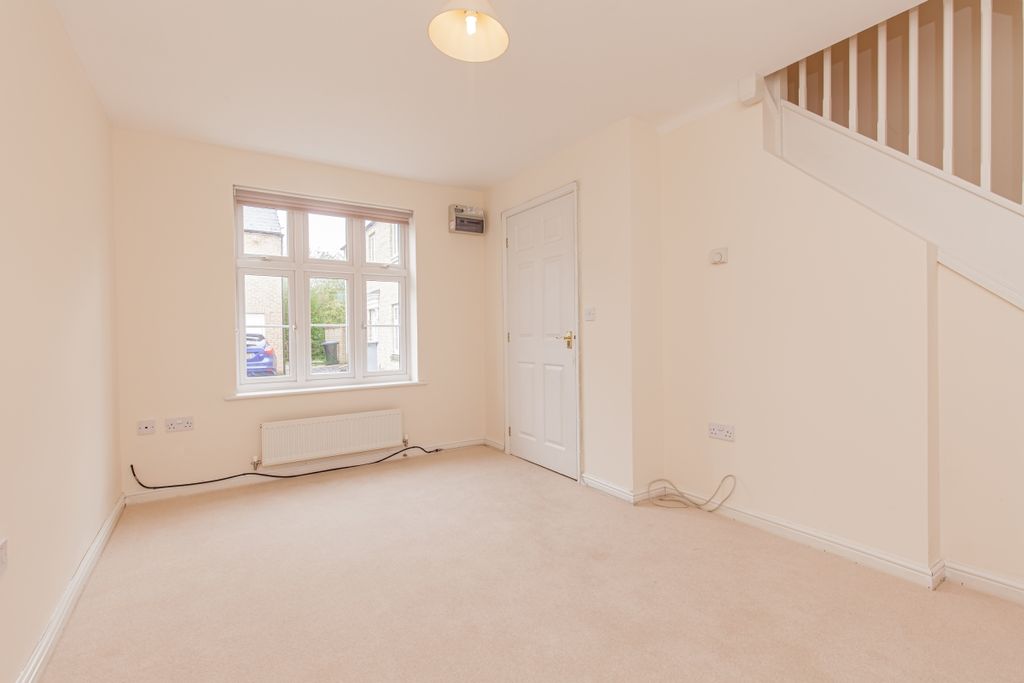 Property photo 3 of 8 159831