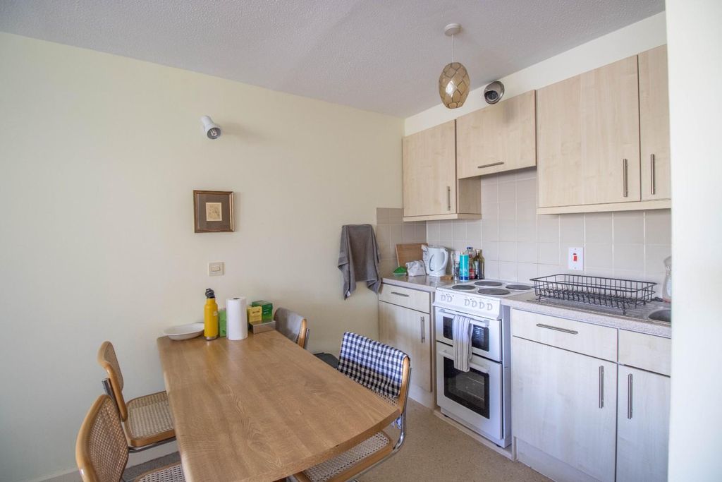 Property photo 3 of 8 Img_2432.Jpg