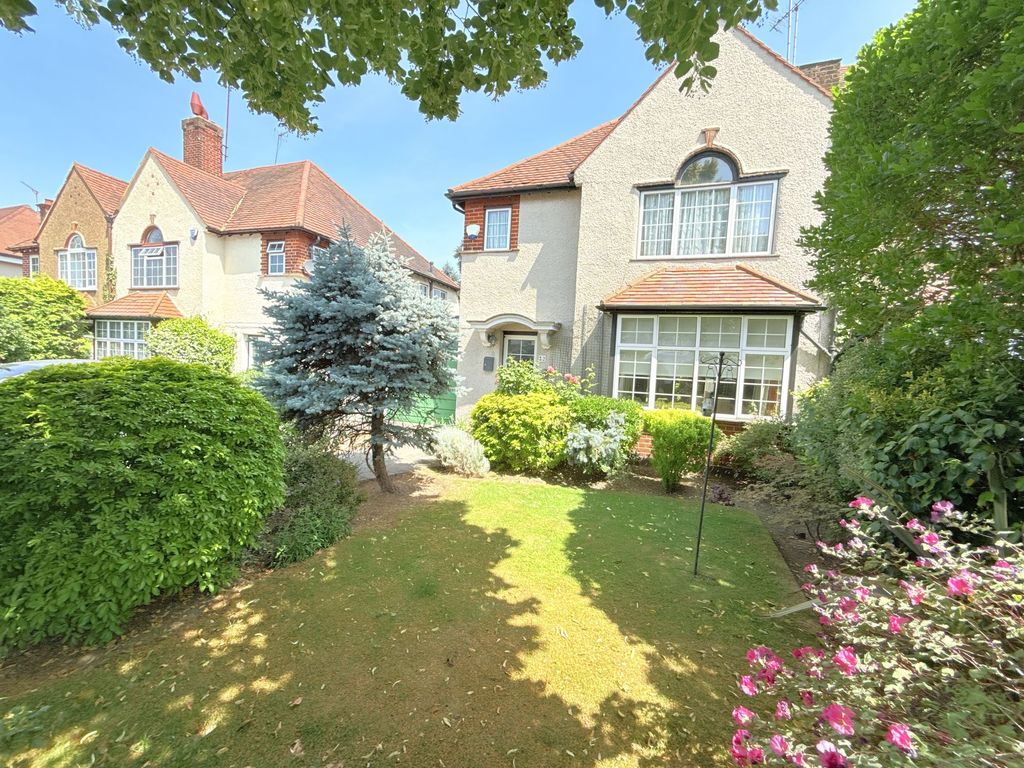 Property photo 2 of 14