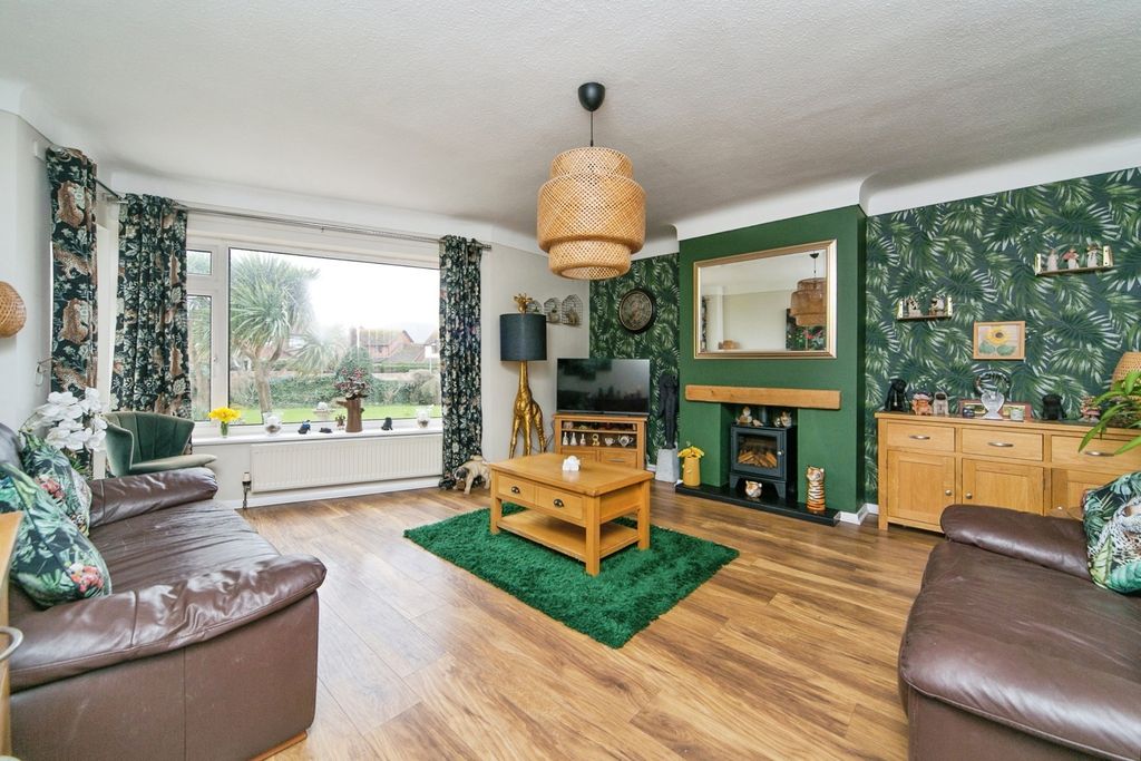 Additional image 13 of 1 bed flat for saleRiverside Court, Deganwy, Conwy LL31