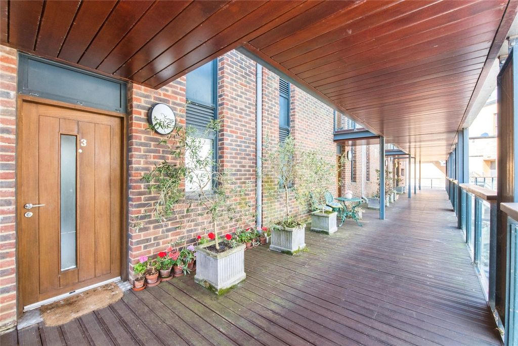 Property photo 3 of 14 Picture No. 22