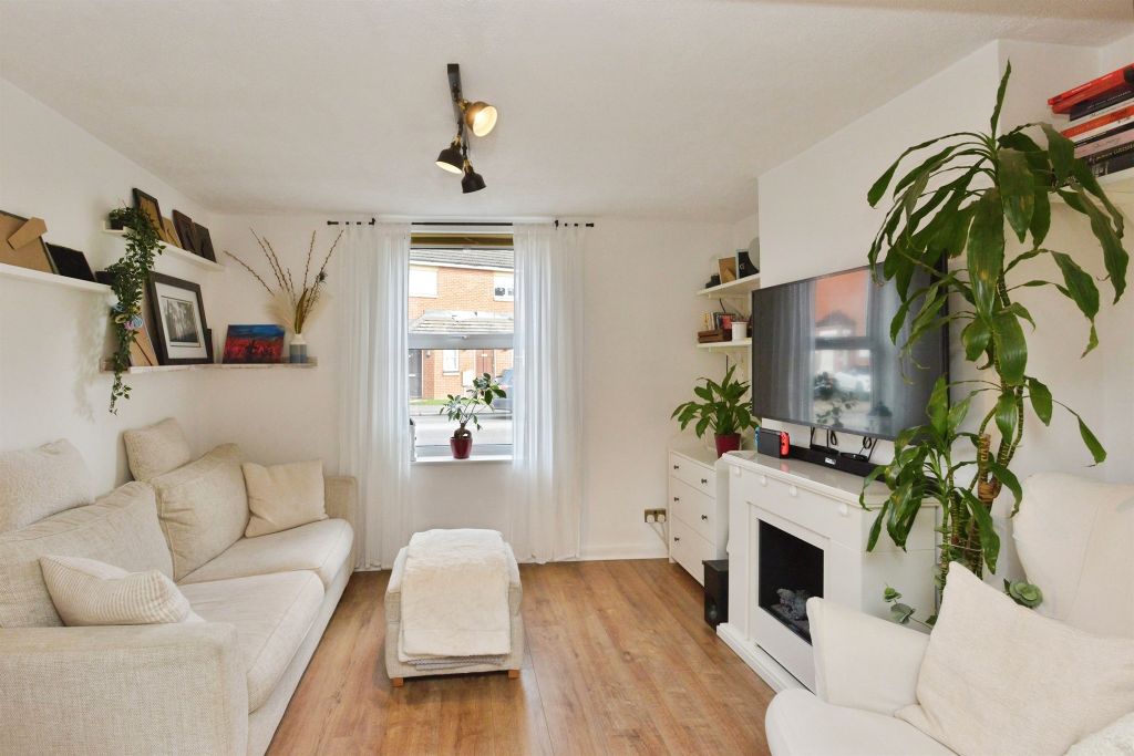 Property photo 3 of 20