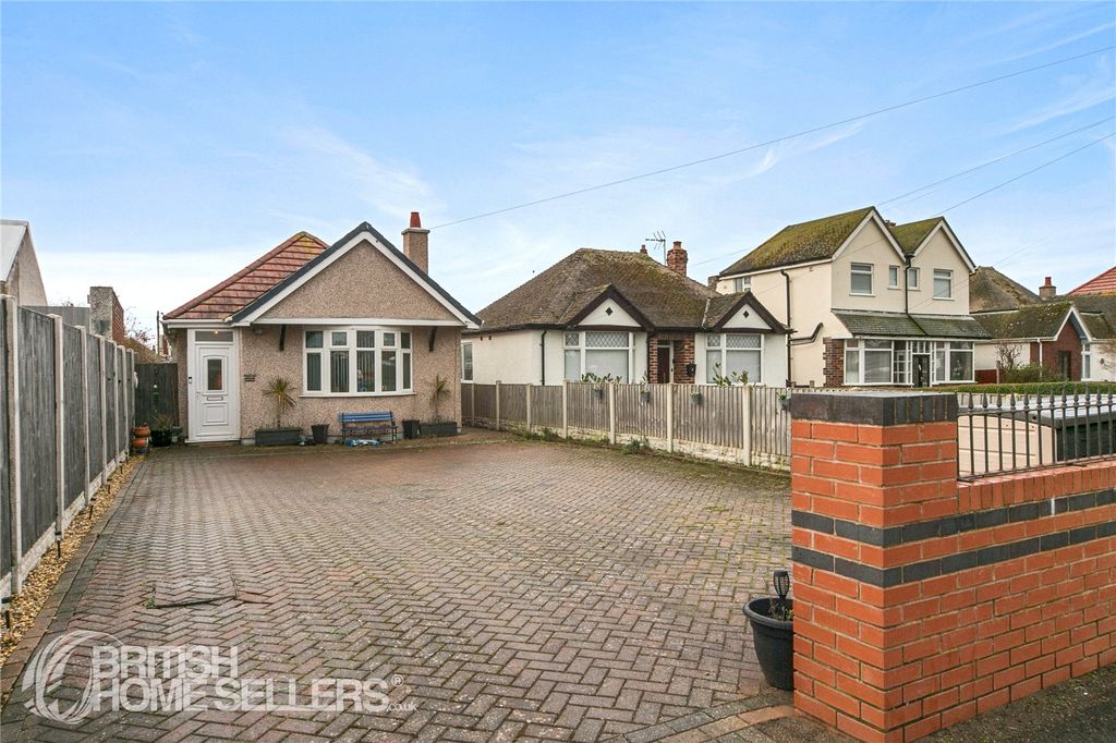 Property photo 2 of 13 Picture No. 17