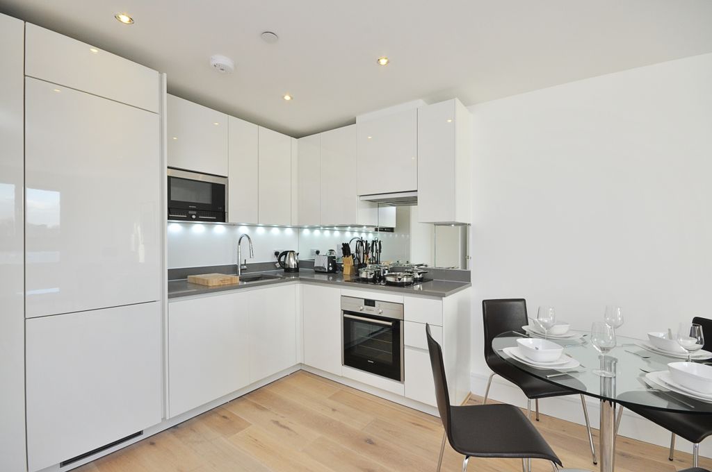 Property photo 2 of 4 Kitchen