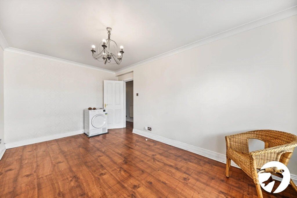 Property photo 3 of 8 Picture No. 06