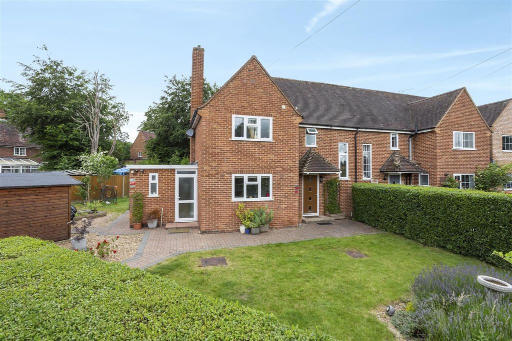 Property photo 1 of 11