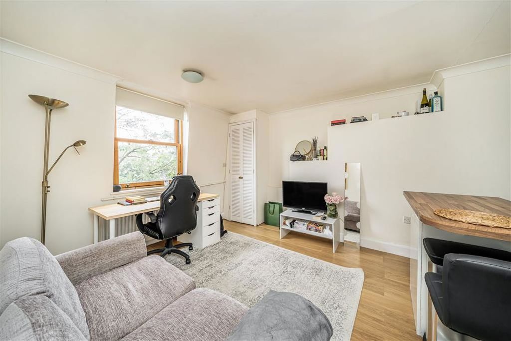 Property photo 2 of 4