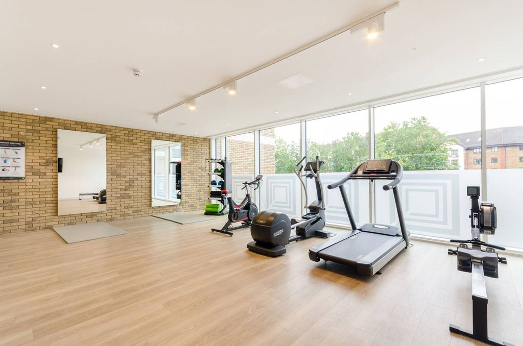 Property photo 2 of 19