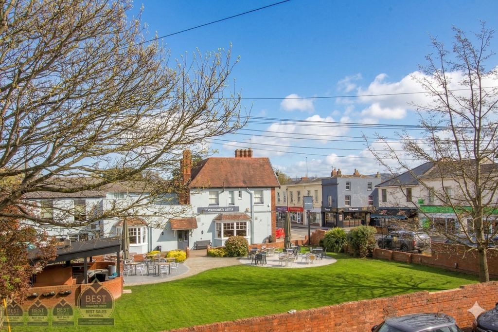 Property photo 3 of 14 Viewfromproperty