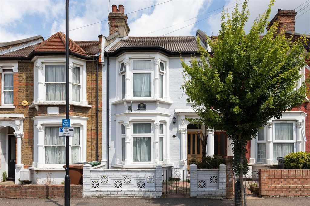 Property photo 1 of 15