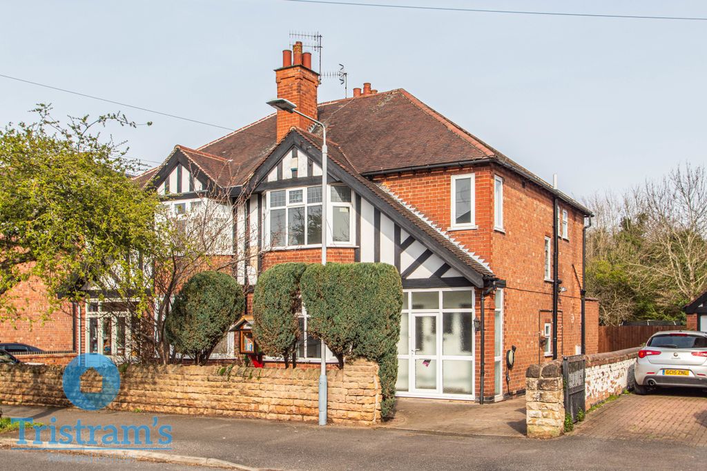 Property photo 1 of 24