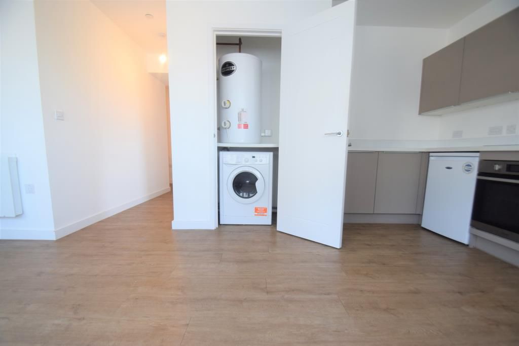 Property photo 3 of 6 Gallery