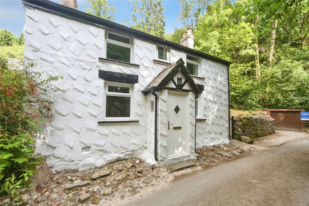 Property photo 1 of 19 Picture No. 01