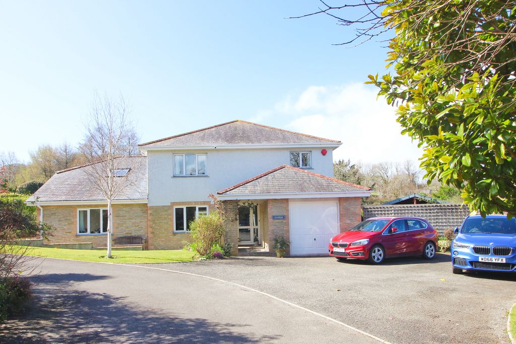 Property photo 1 of 27