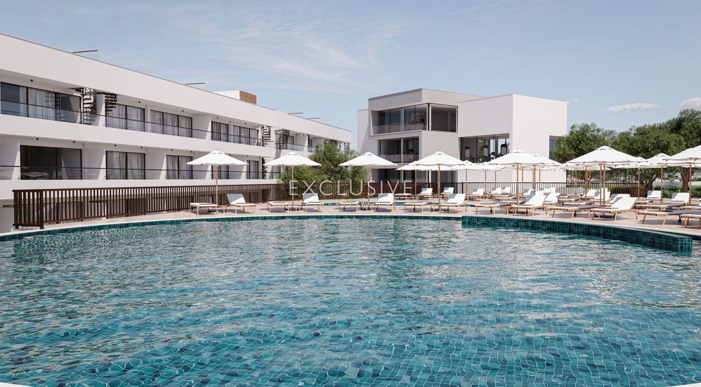 Property photo 1 of 30