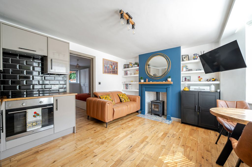 Property photo 2 of 16 1496049-13-6A5A31...
