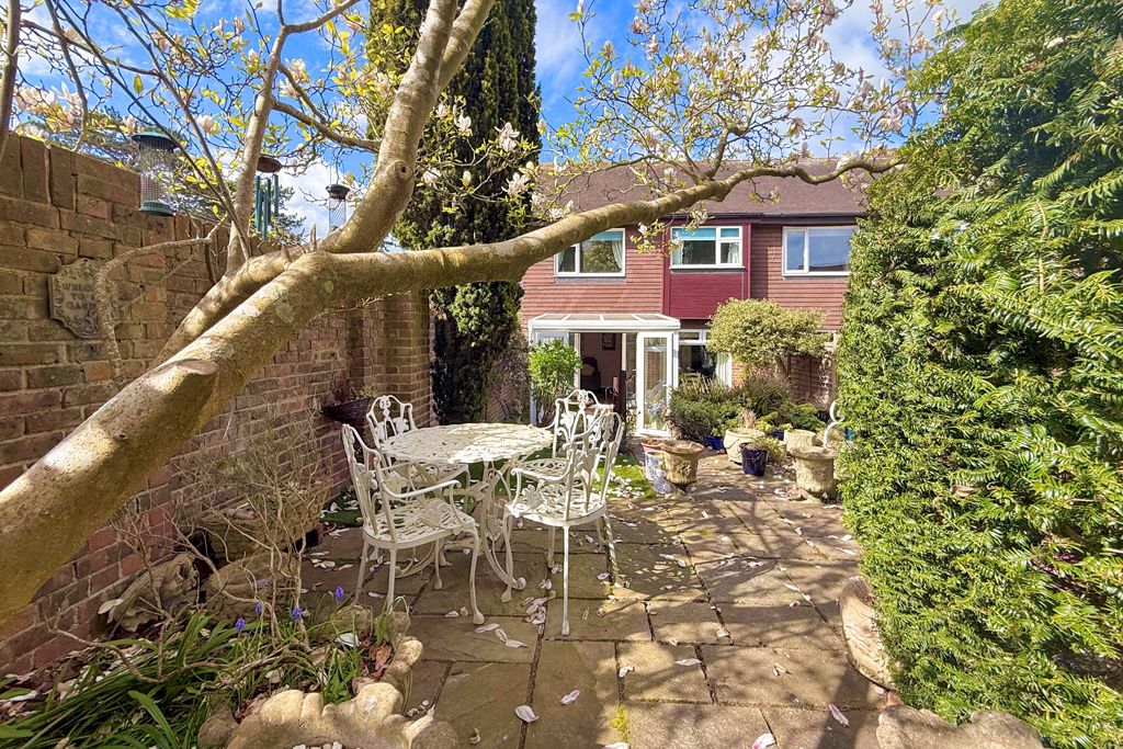 Property photo 2 of 12