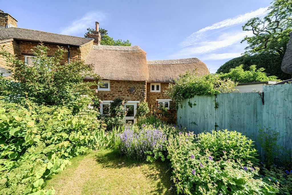 Property photo 1 of 14 1482543-16-6A3908...
