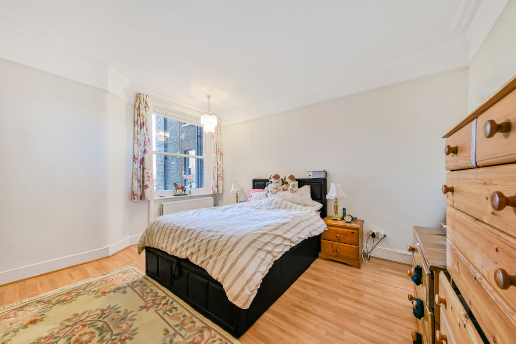 Property photo 3 of 11