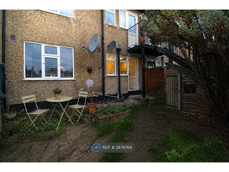 Property photo 2 of 8