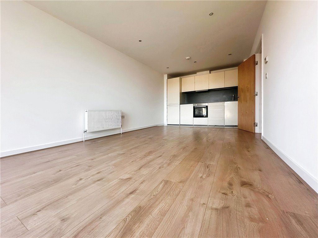 Property photo 2 of 8 Kitchen/Living Room