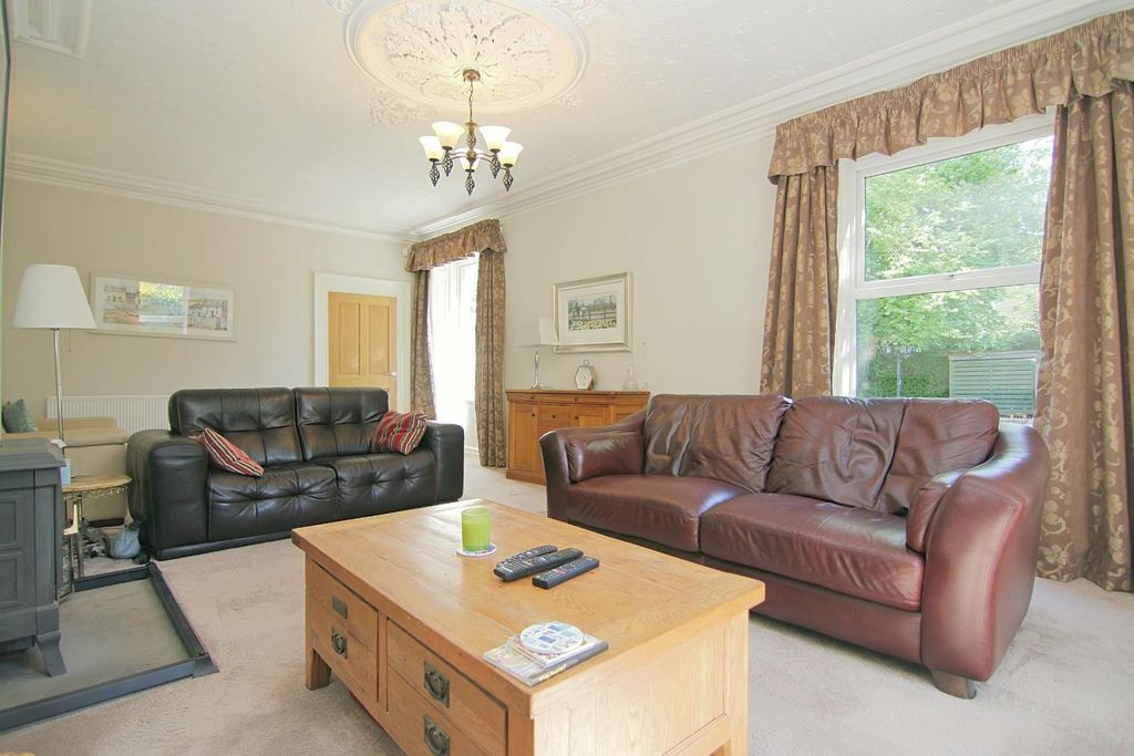 Property photo 3 of 38 Living Room