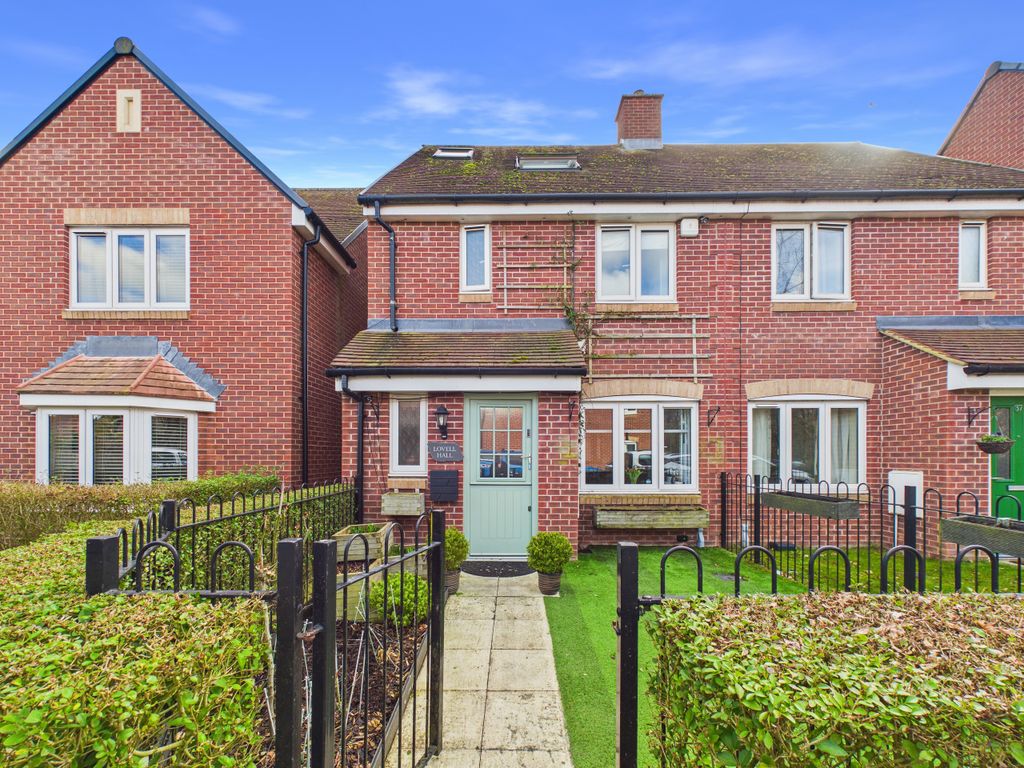 Property photo 1 of 17 Cam01984G0-Pr0560-Still030