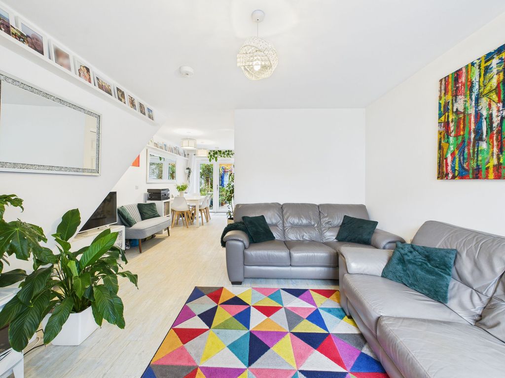 Property photo 3 of 21 Lounge Through To Dining Kitchen