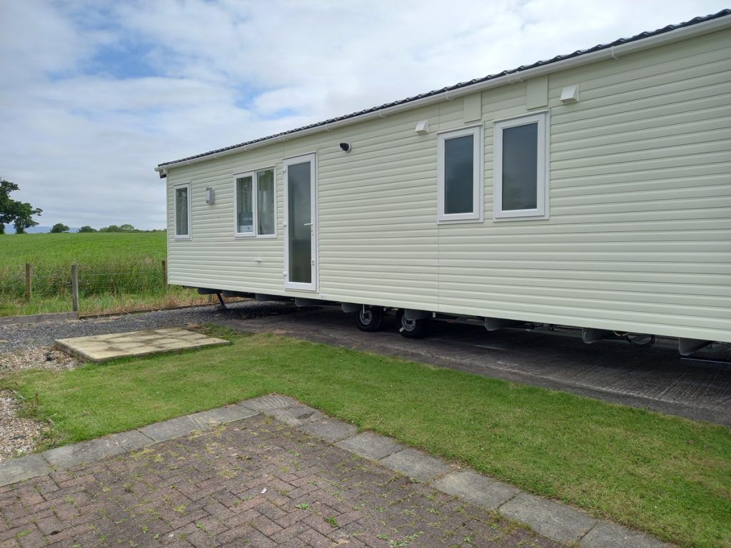 Property photo 1 of 7 1