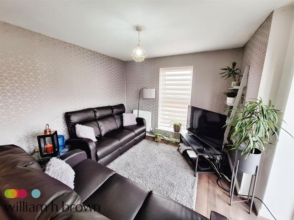 Property photo 2 of 14 Image
