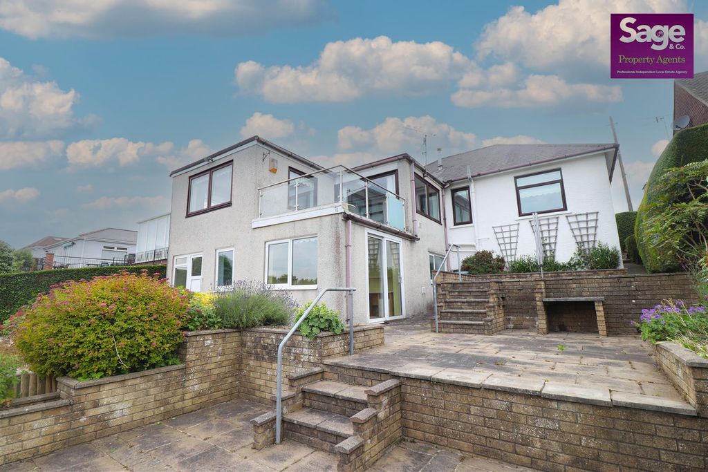 Property photo 1 of 46