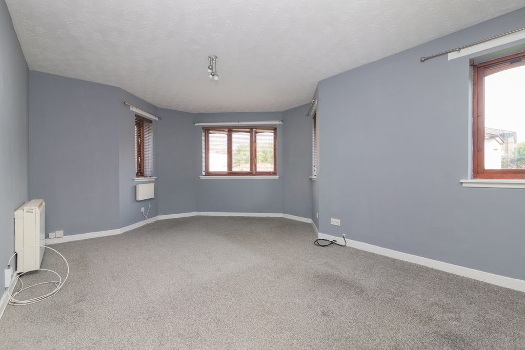 Property photo 2 of 12 44 Kilpatrick Avenue-12