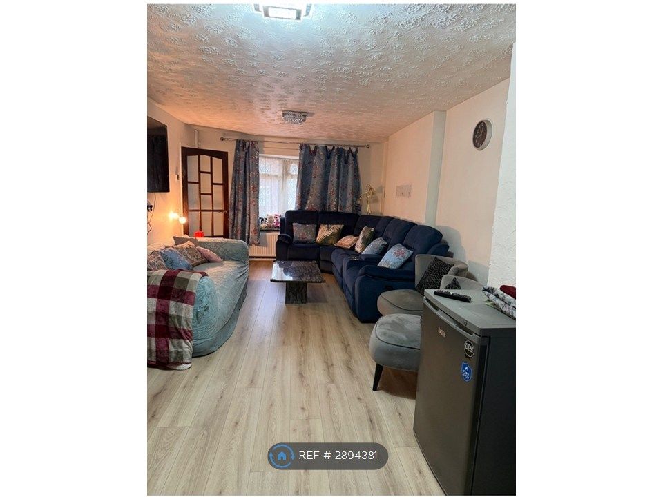 Property photo 1 of 1