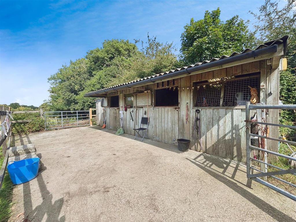 Property photo 3 of 34 Stables