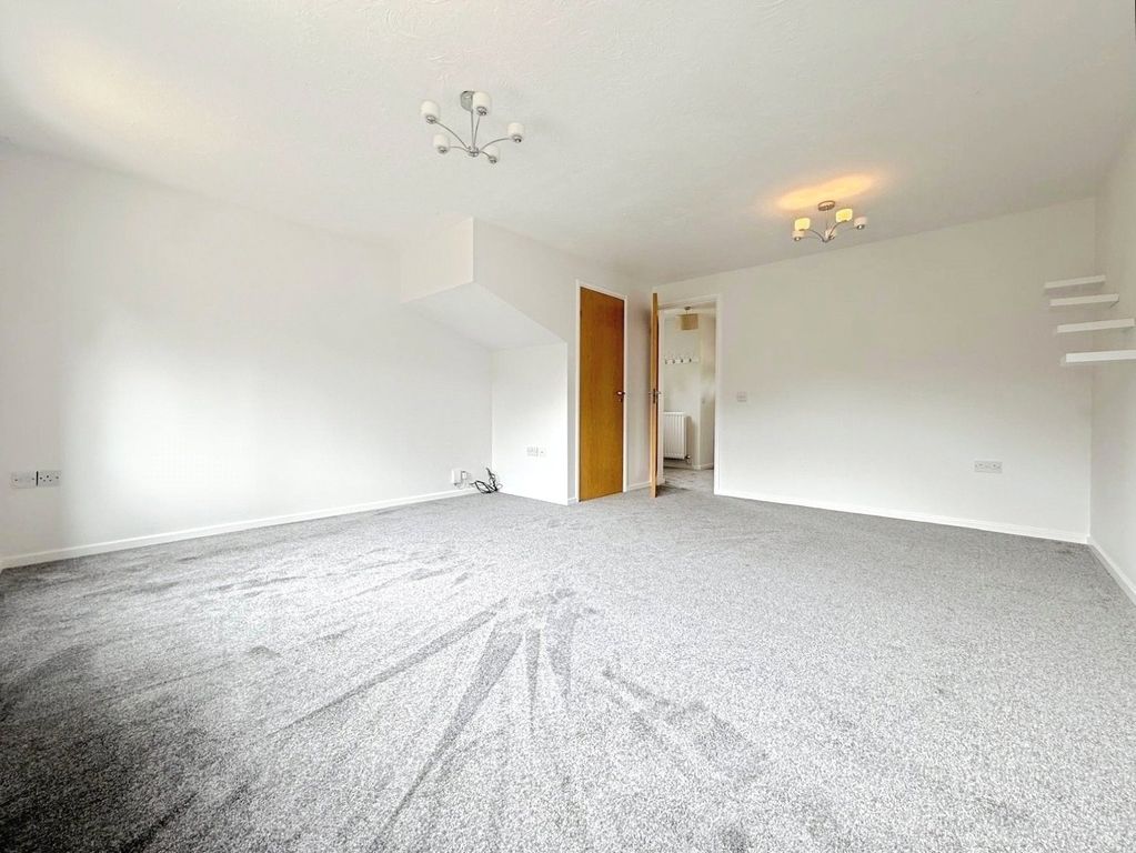 Property photo 3 of 10 Picture No. 27